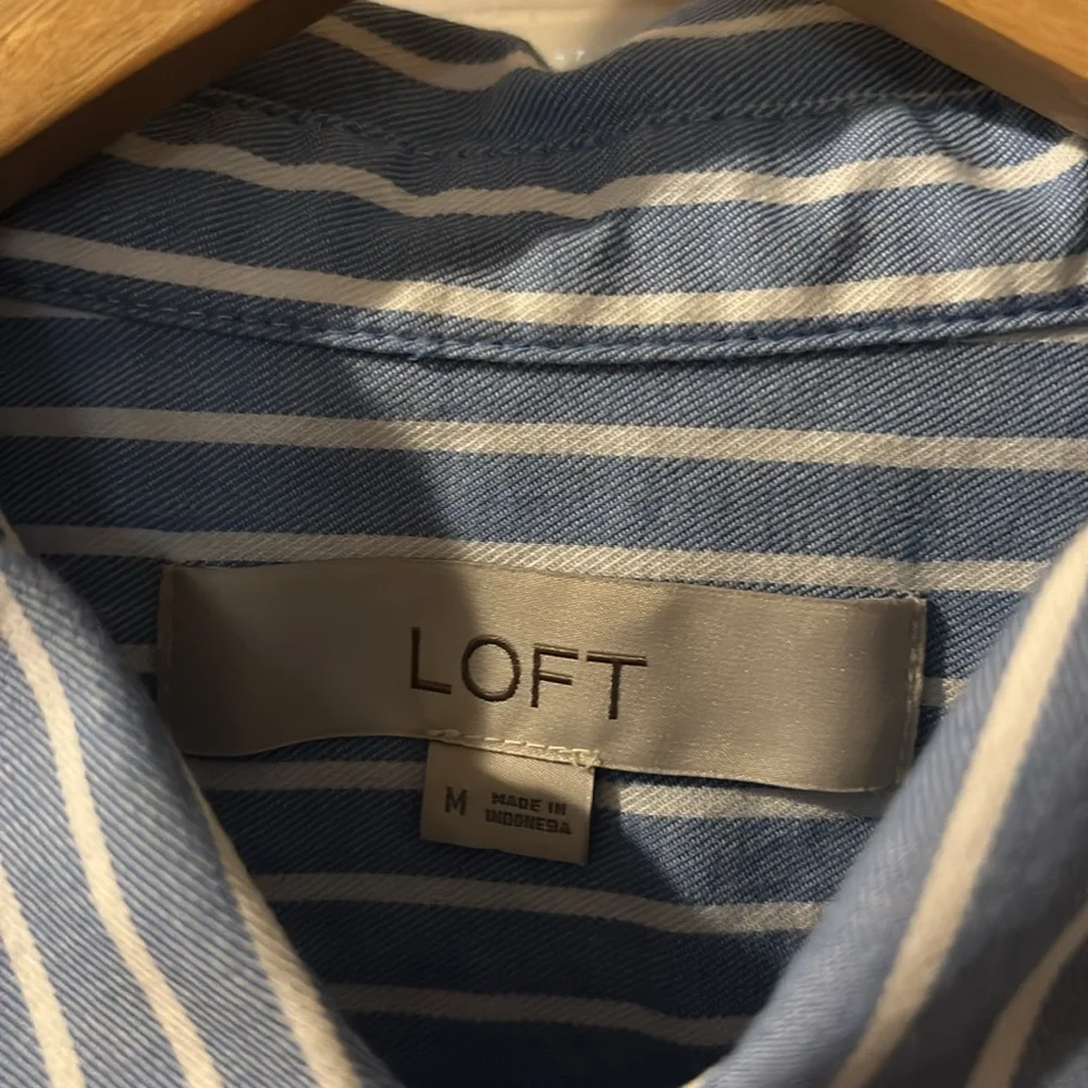 Loft Button Down - Picture 2 of 4